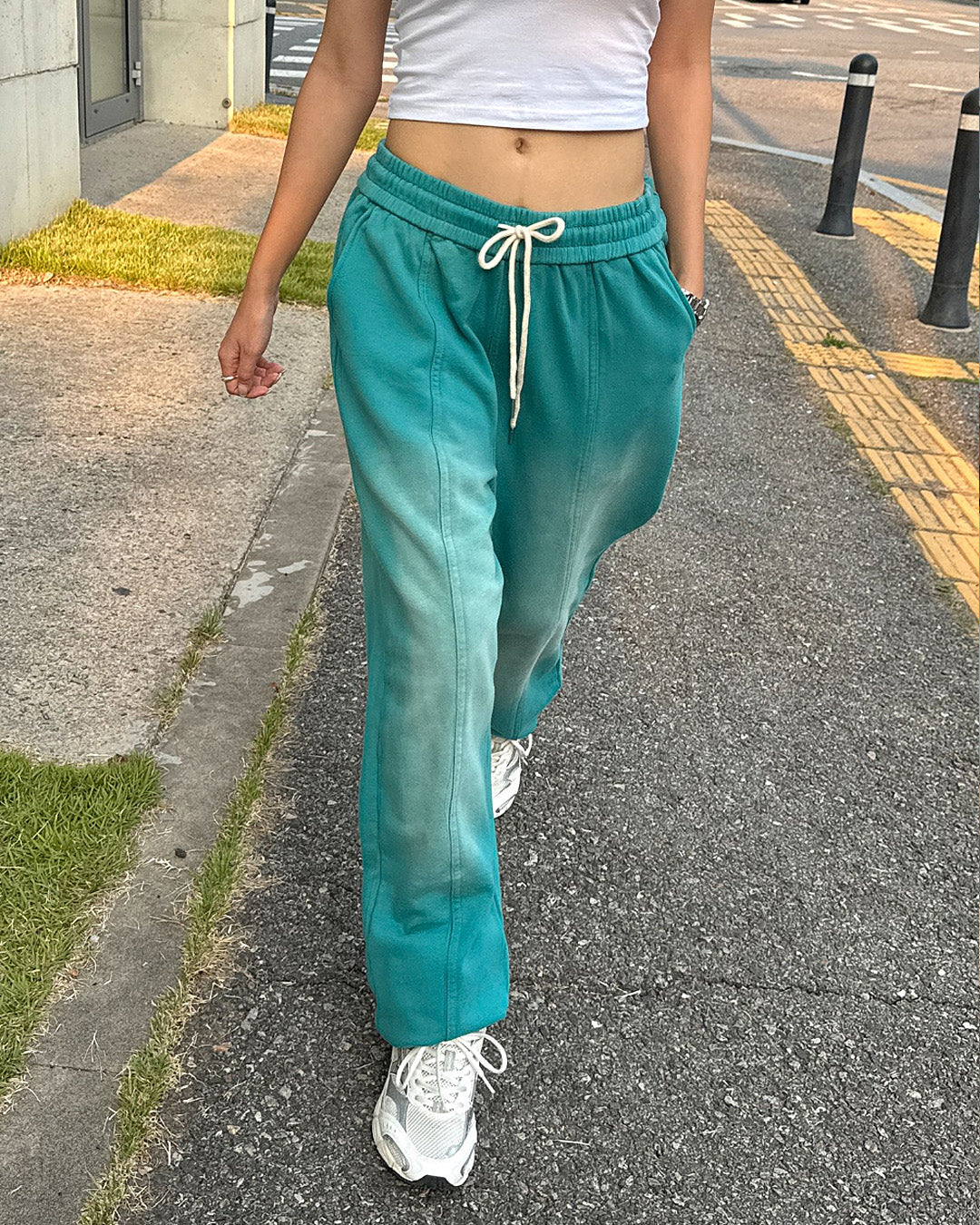 Washed Loose-Fit Cotton Jogger Pants