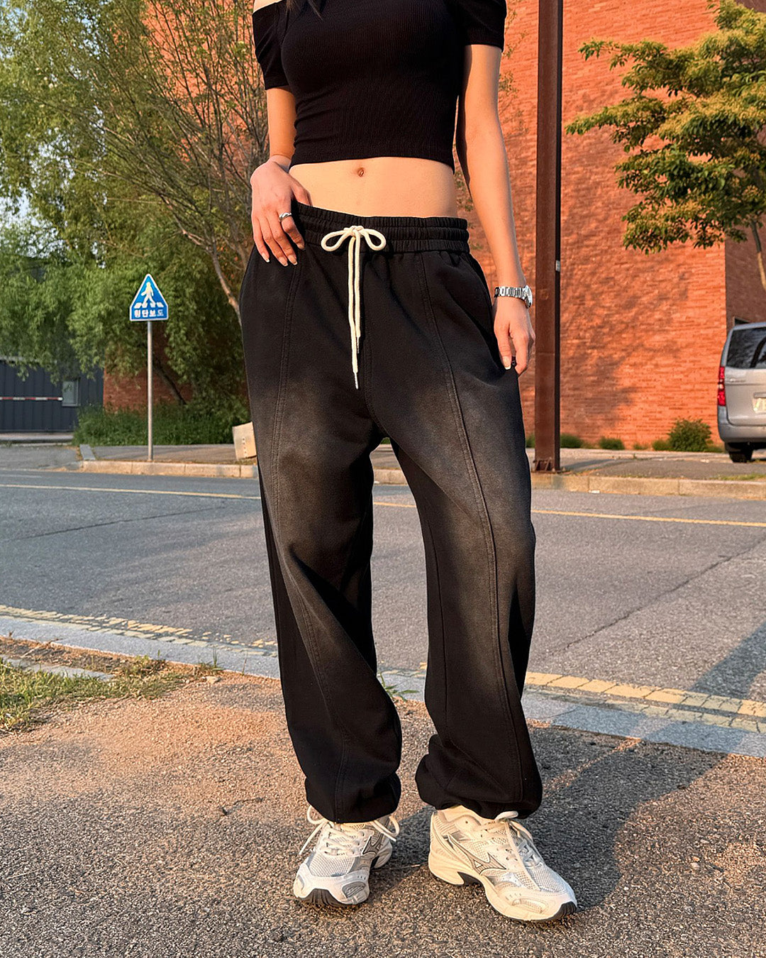 Washed Loose-Fit Cotton Jogger Pants