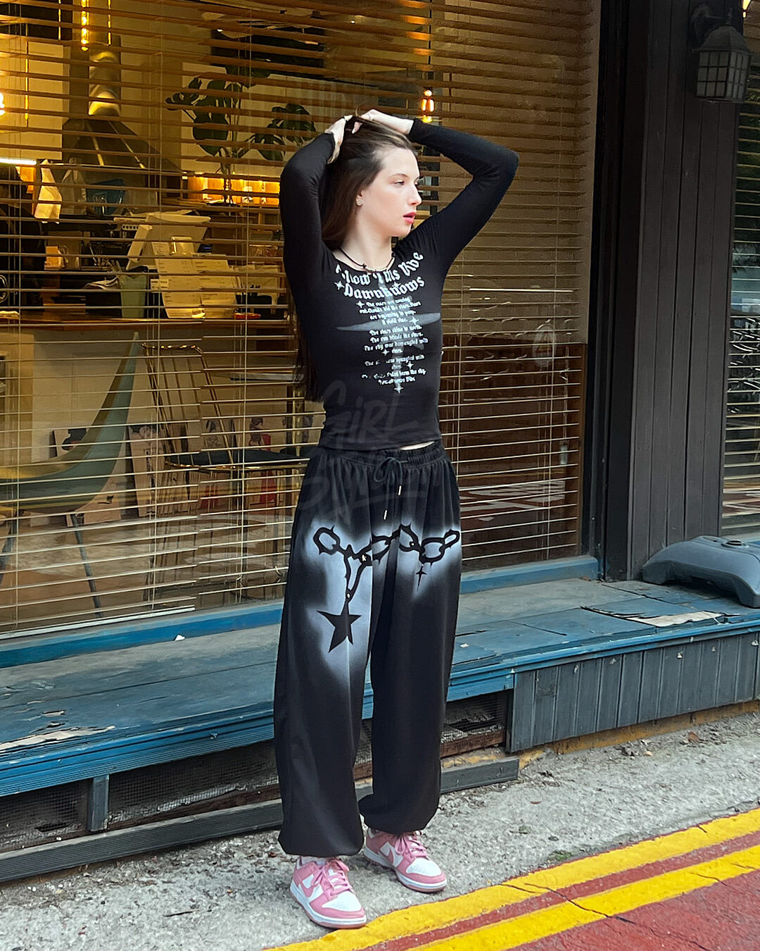Vintage Chain Graphic Wide-Leg Jogger Pants