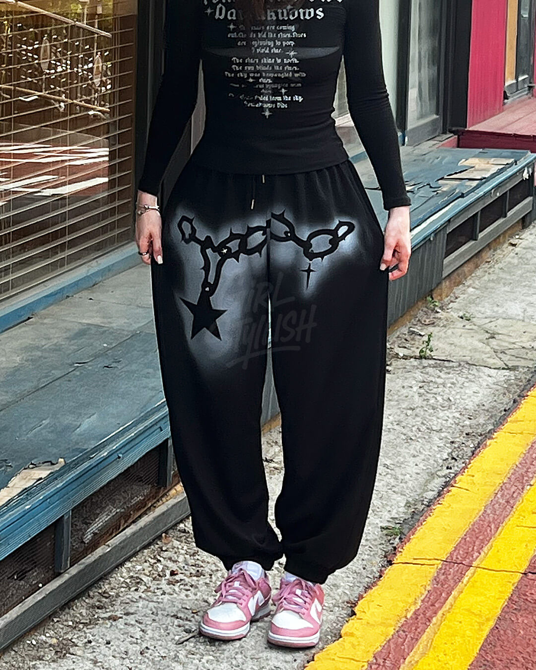 Vintage Chain Graphic Wide-Leg Jogger Pants