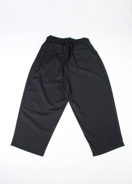 Belted Two-Tuck Wide-Leg Balloon Pants